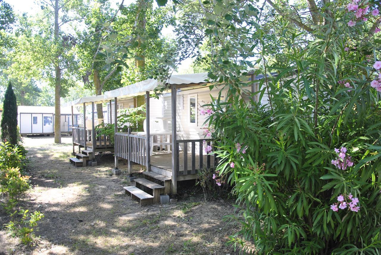 Camping La Dune Hotel Vias Exterior photo